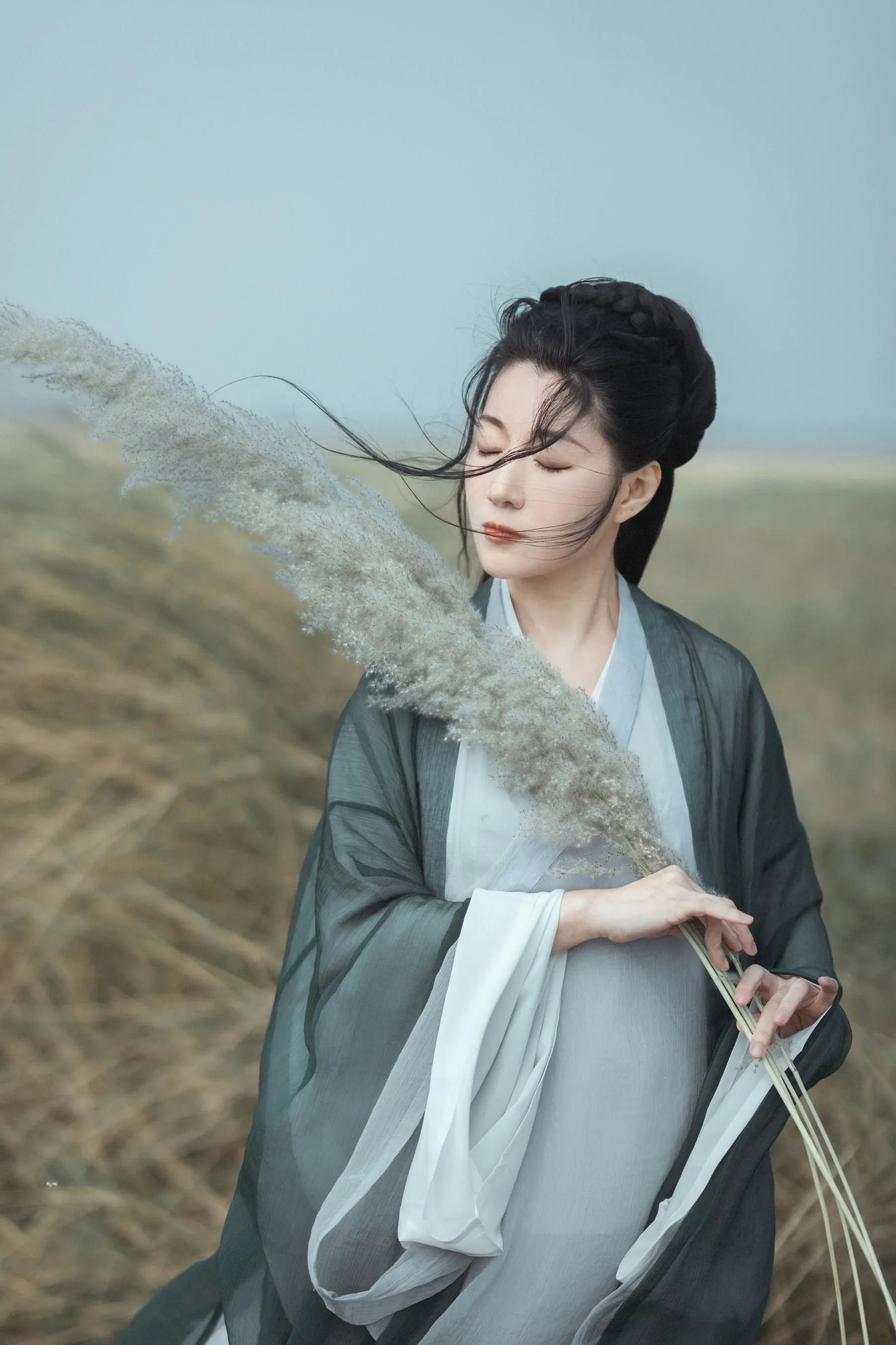 [YITUYU艺图语]2021.10.21 天涯倦客 何佳 [26P]插图7